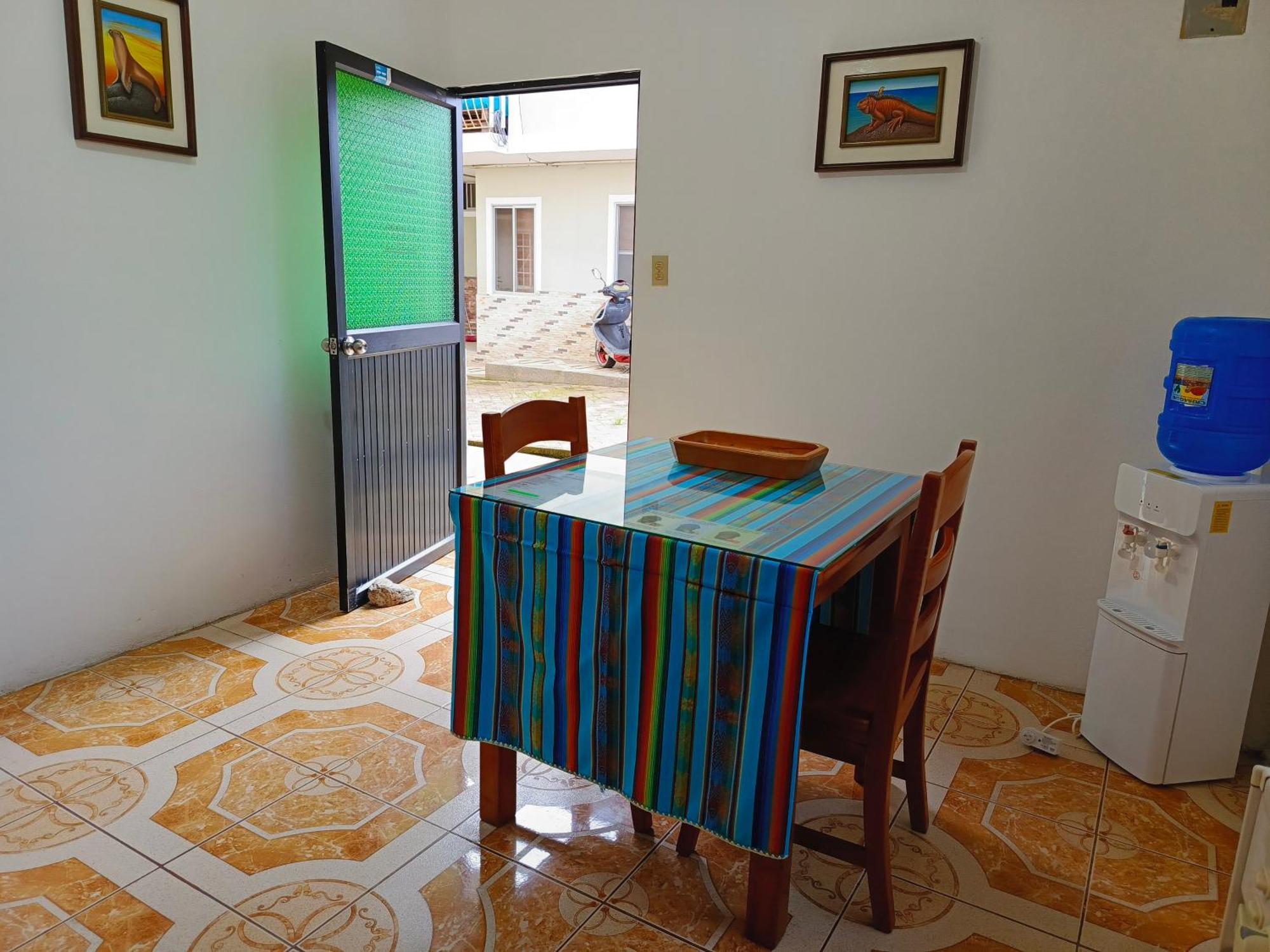 Teresita'S House Suites Con Cocina Privada Puerto Baquerizo Moreno Extérieur photo